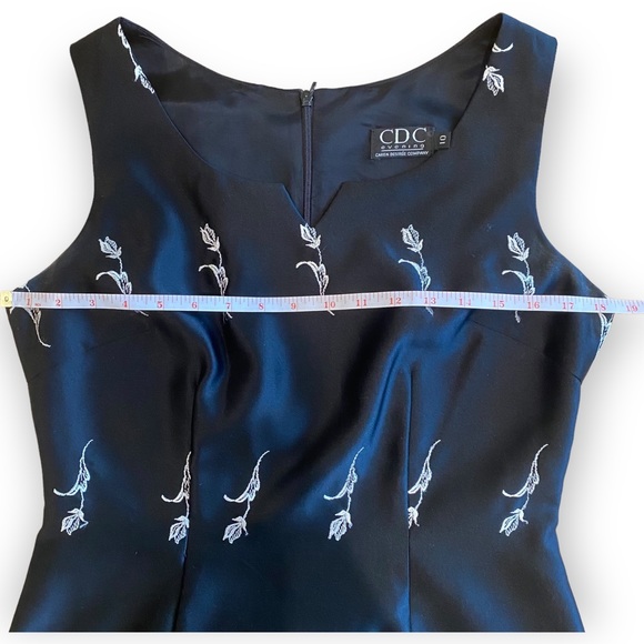 Vintage Caren Désirée Satin Mini Dress 90’s Embroidered Size 10 - Picture 8 of 12